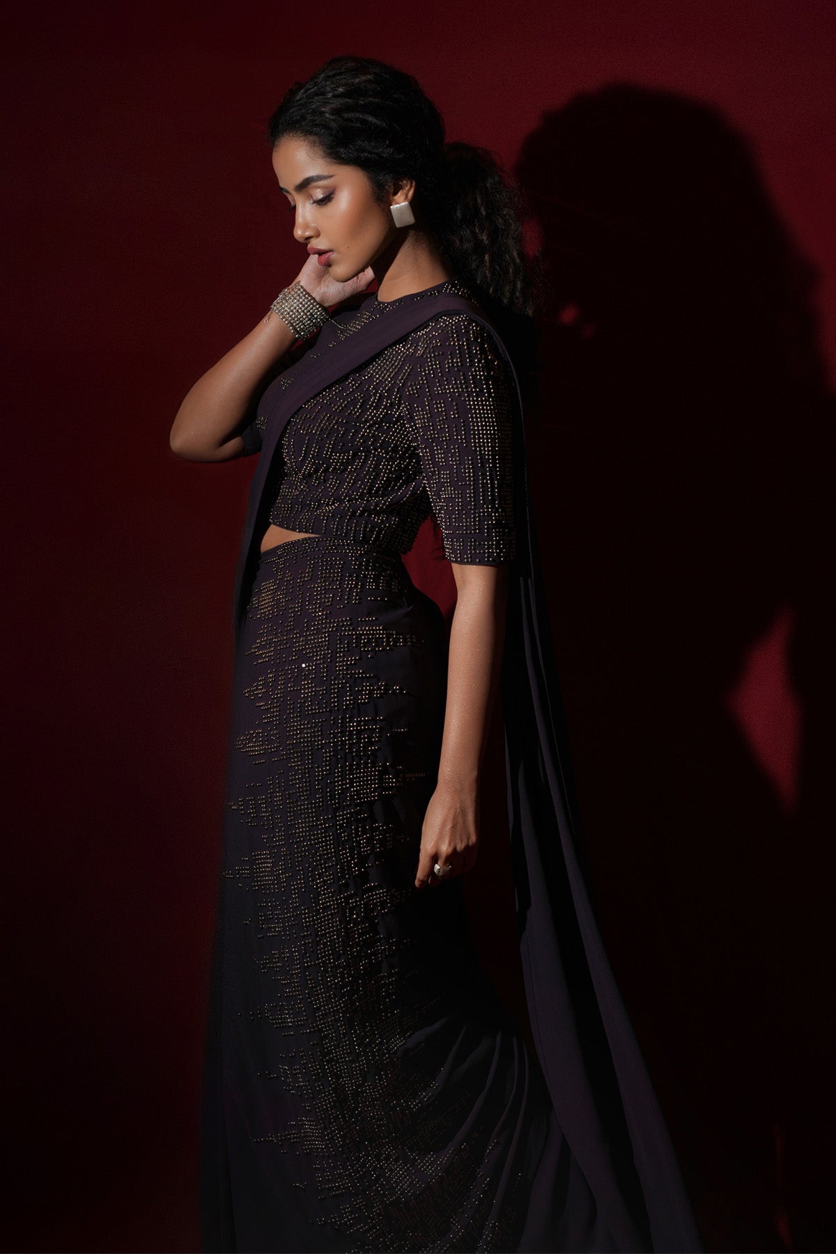 Anupama Parameswaran In Alloy