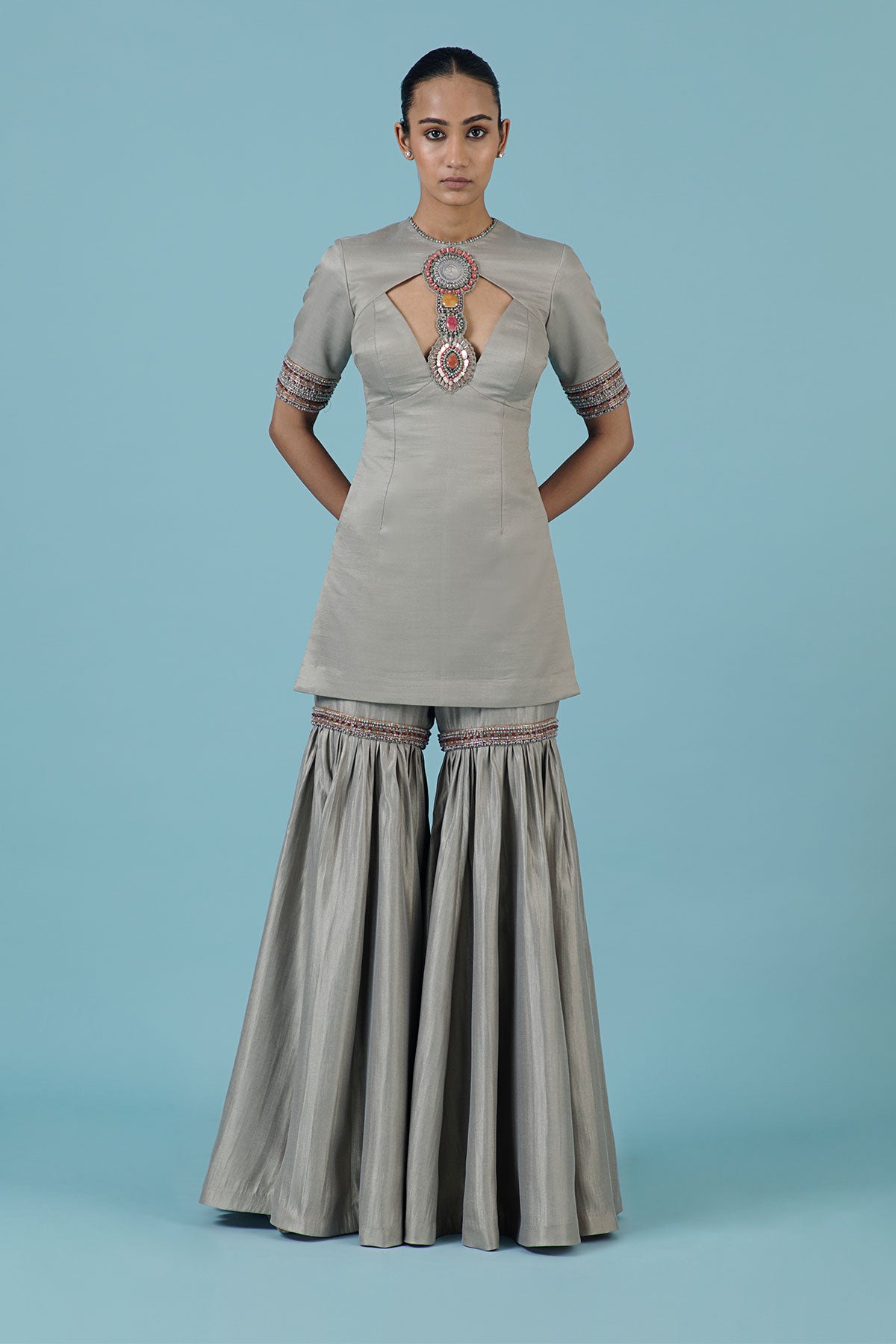 Adaa Kurta