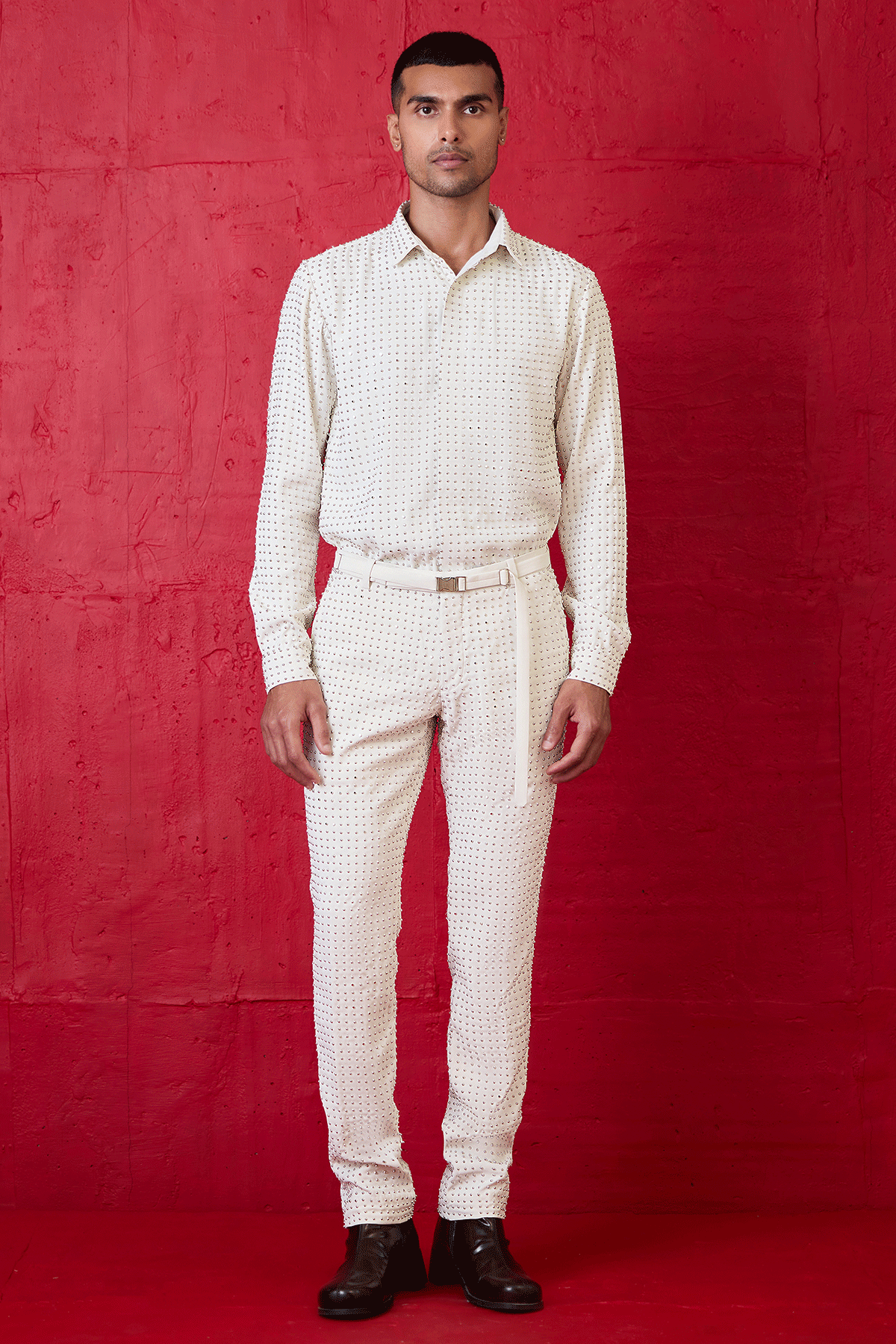 Rivet Ivory