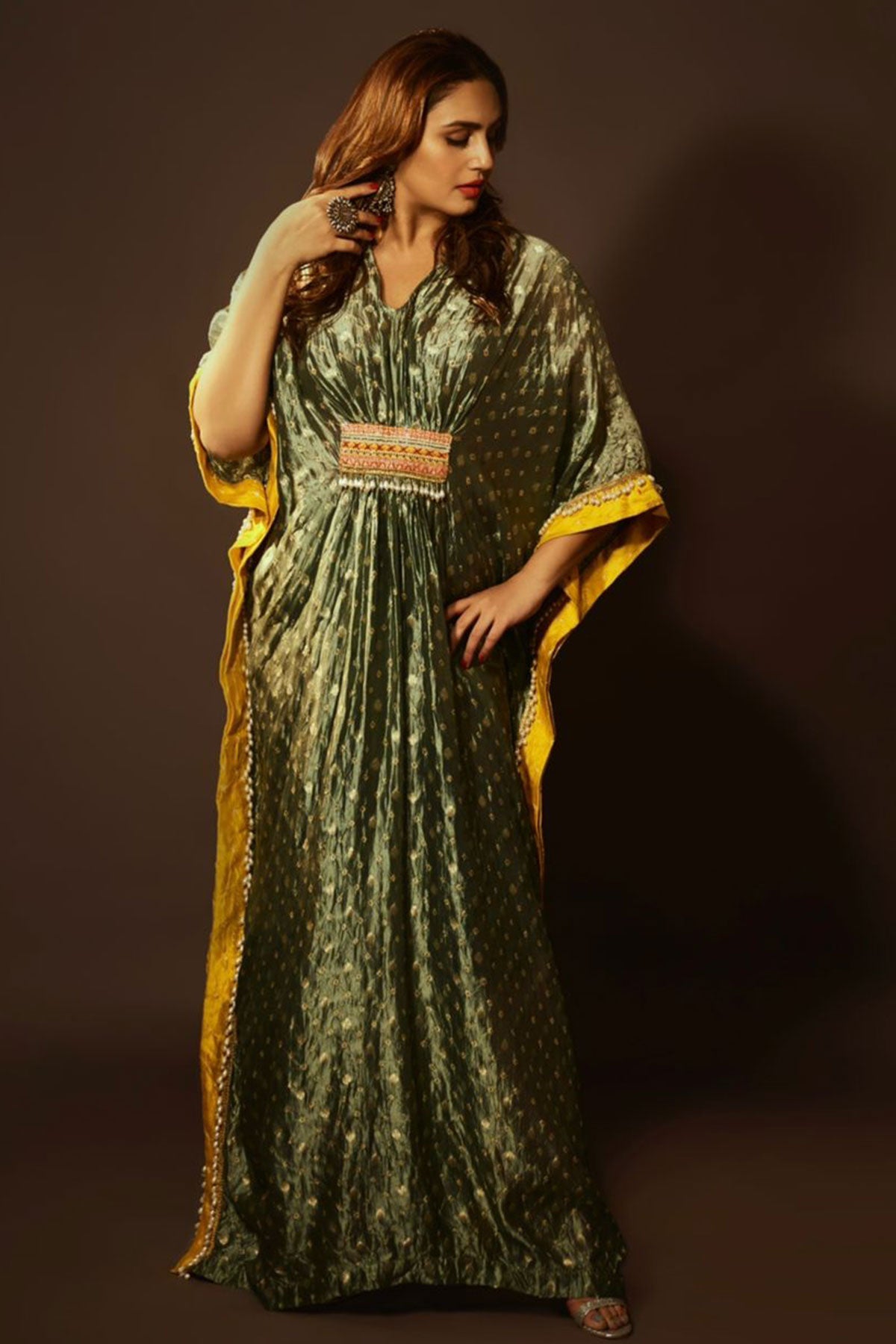 HUMA QURESHI IN YASHIKA