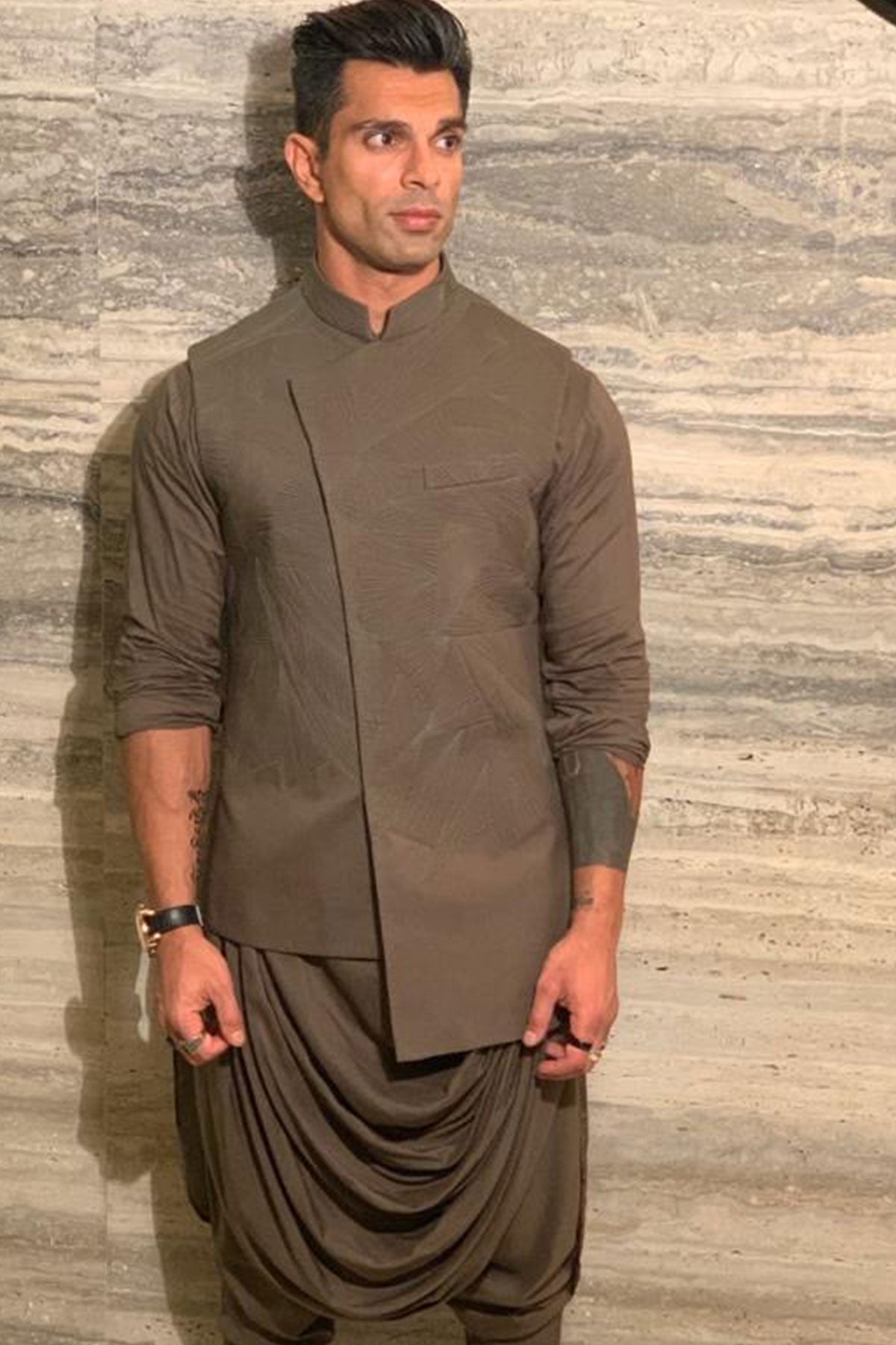 KARAN SINGH GROVER IN OLIVE QUILTED NEHRU JACKET SET