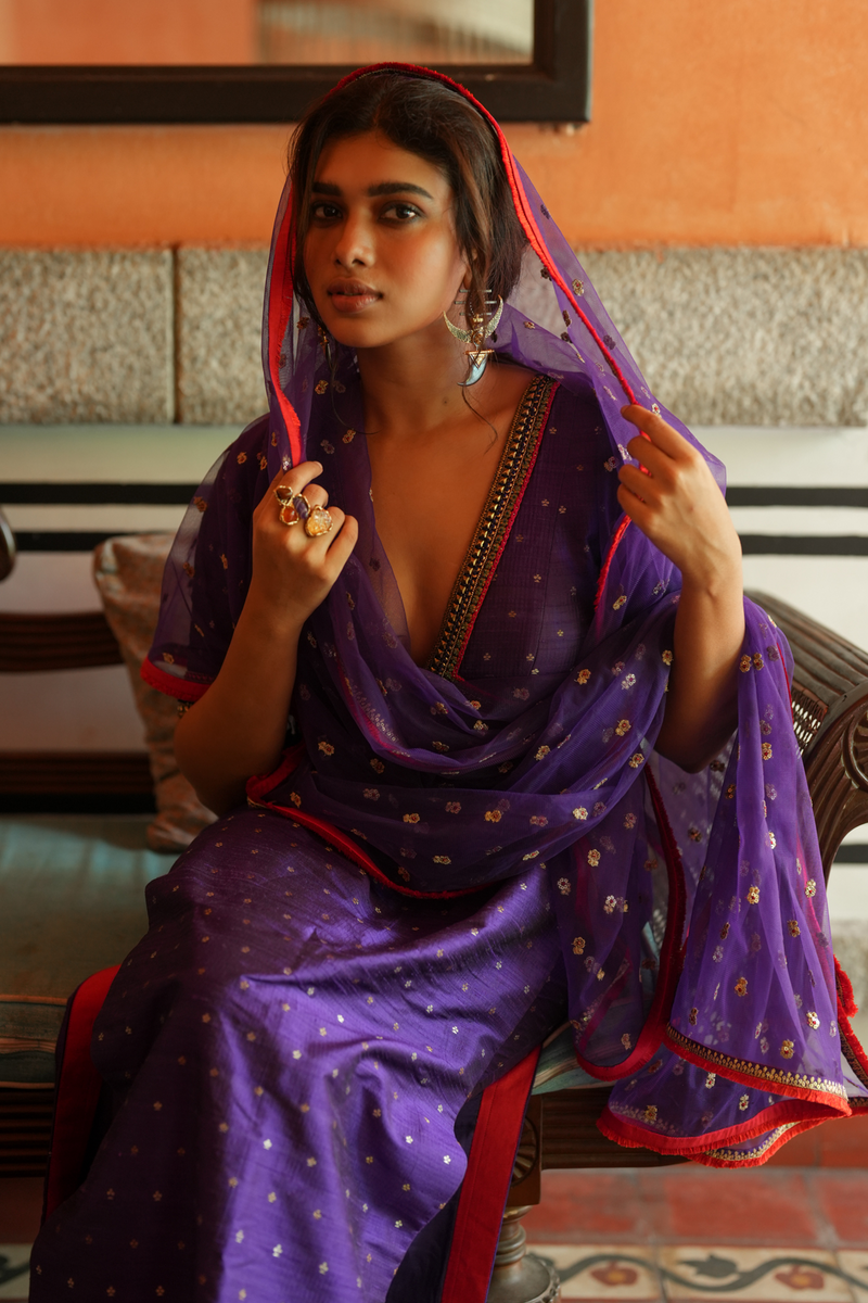 DUSHARA VIJAYAN IN  ISHAKPASHA (PURPLE)