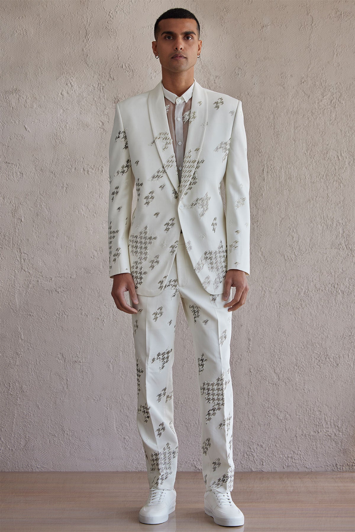 Naples Ivory Tuxedo
