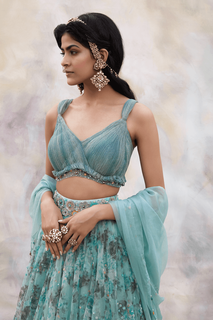 Nidra Lehenga